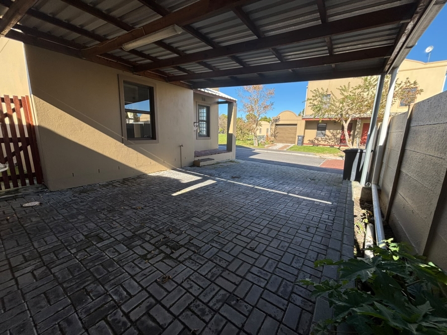 To Let 2 Bedroom Property for Rent in Bardale Village Western Cape